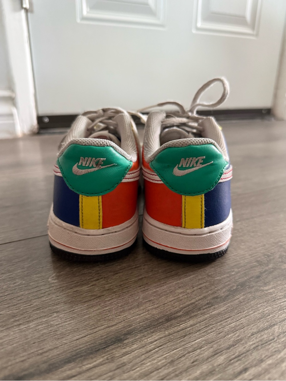 Nike Air Force 1 LV8 Boys' Multicolor Low Top Sneakers US 3Y Colorblock - Picture 5 of 8